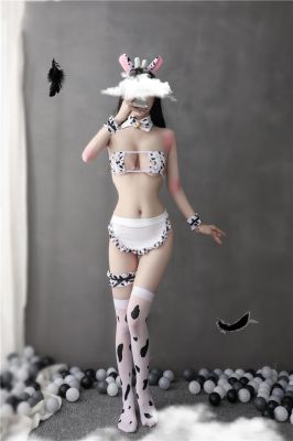 Cosplay bò sữa quyến rũ sexy